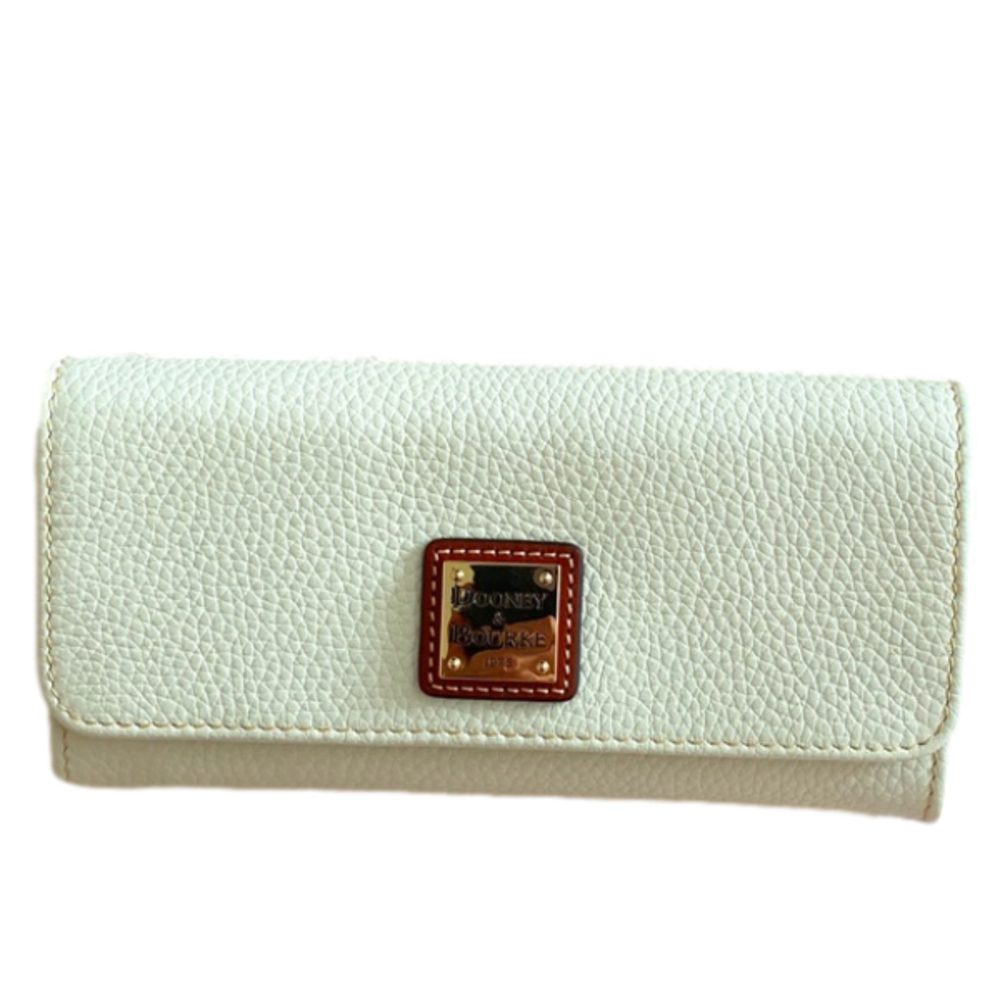Dooney & Bourke Pebbled Leather Wallet Clutch in Cream NWT